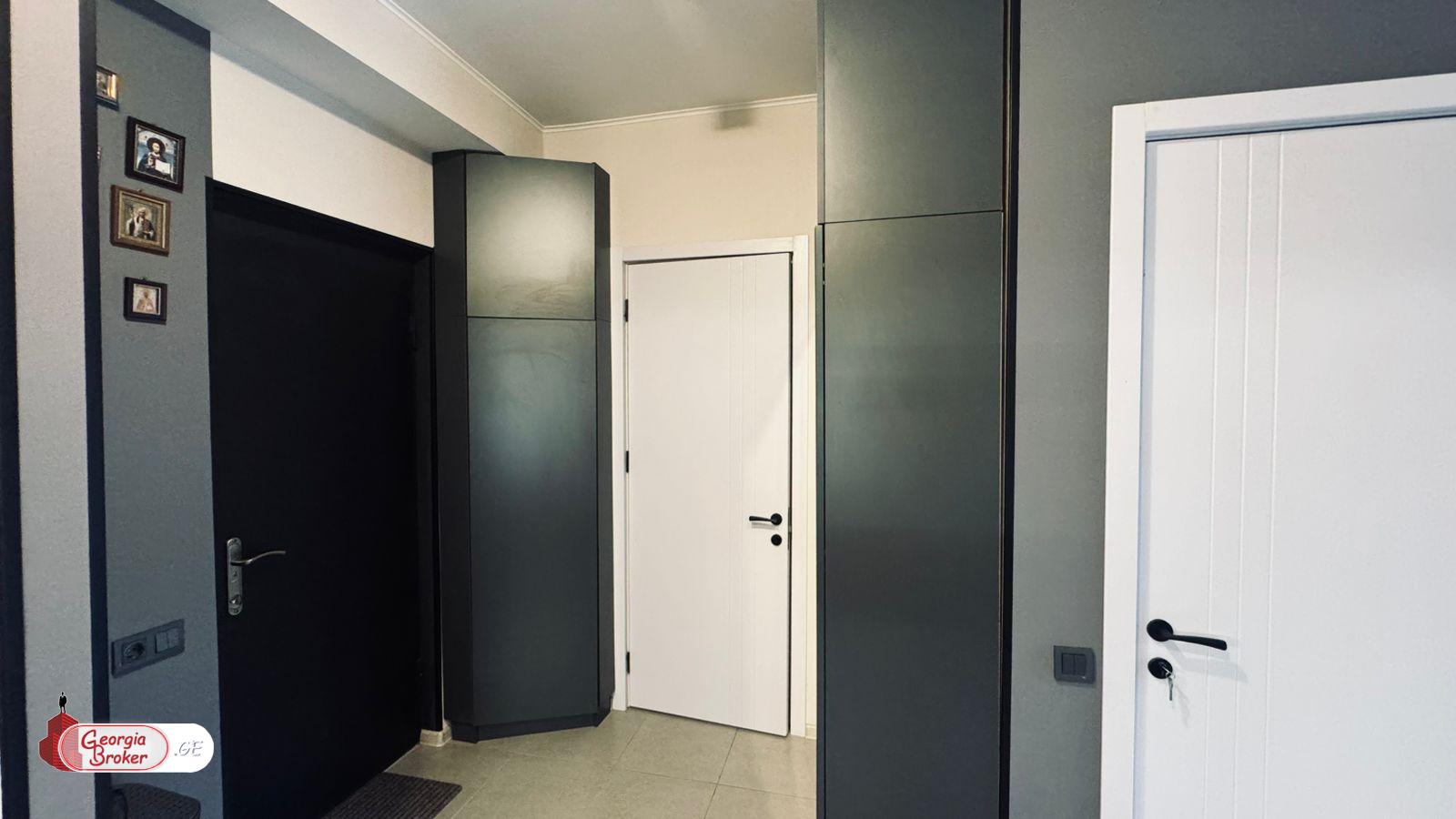 продается квартира с новым ремонтом 2-комнаты